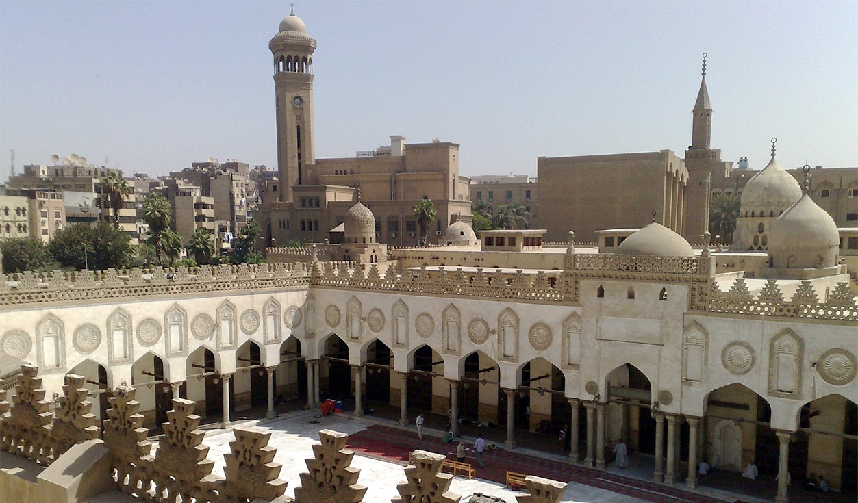 阿茲哈爾的大學清真寺 -969 基督紀年 以來的學習中 心。